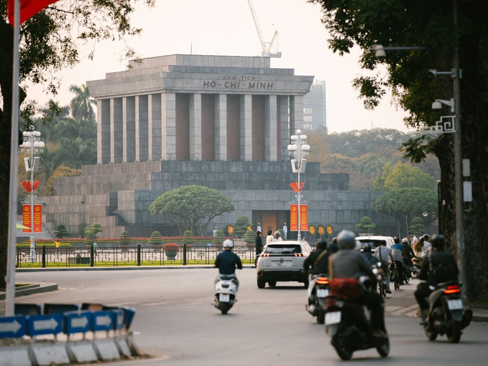 chiến lược hiện diện ChatGPT Perplexity AI search strategy Ho Chi Minh