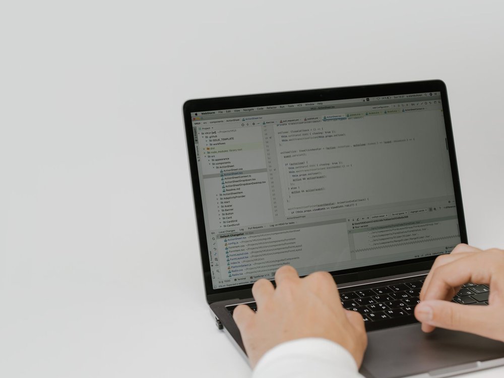 AI 검색 홈페이지 구조 ho-chi-minh-website-audit-laptop
